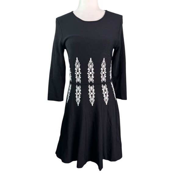 Eliza J Fit and Flare Black & White Sweater Dress Geometric Print on Waist Size - Picture 2 of 8